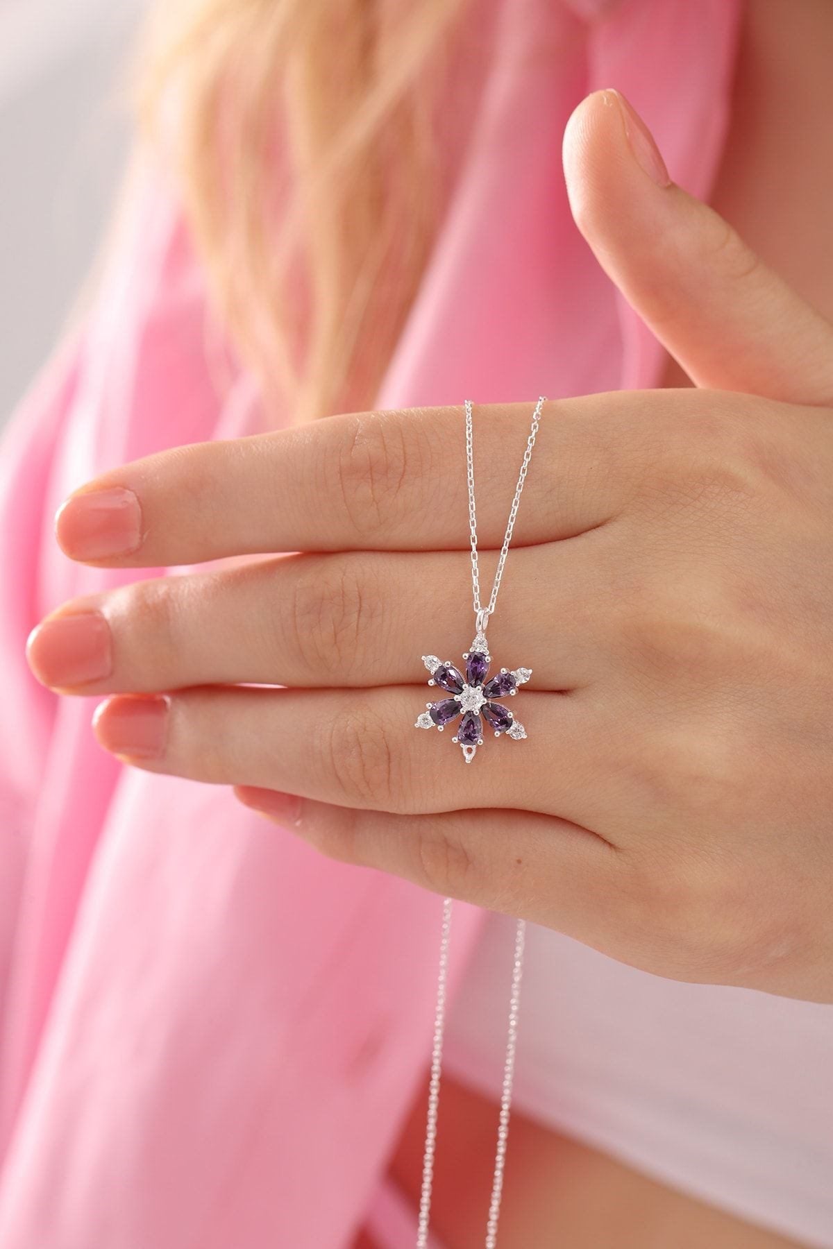 Silver Mor Damla Taşlı Lotus Kamelya Çiçeği Çelik Kolye