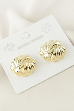 Floral Gold Petal Küpe